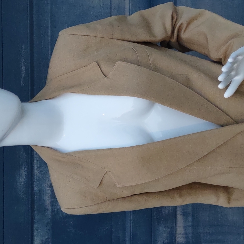 Collectible Gold (ROMANIA) Ladies Luxury Unconstructed Blazer